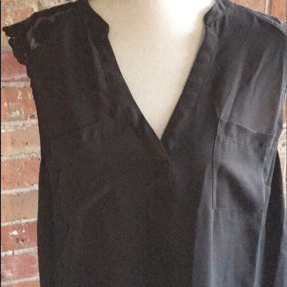 Hi/Low Top With Lace By Torrid Plus 1X - Picture 3 of 6